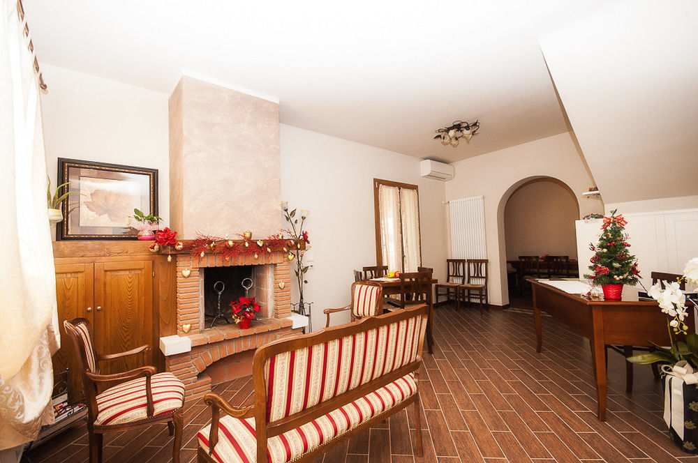 I Frutteti "Affitta Camere" Camaiore Exterior foto